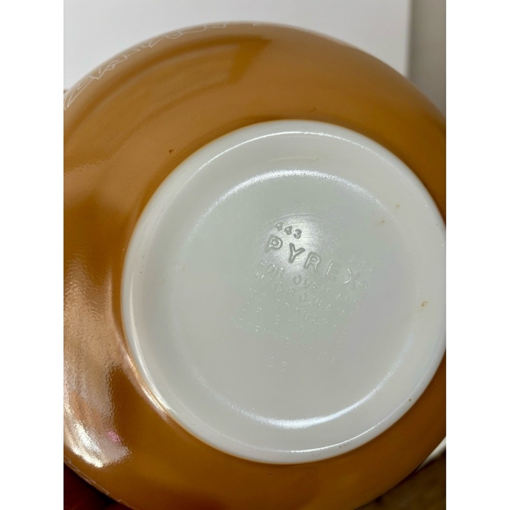 Vtg Pyrex Woodland Cinderella Mixing Bowl # 443 - 2 ½ QT. Nesting Mixing Bowl - Picture 3 of 5